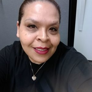 Meet your Posher, Yolanda